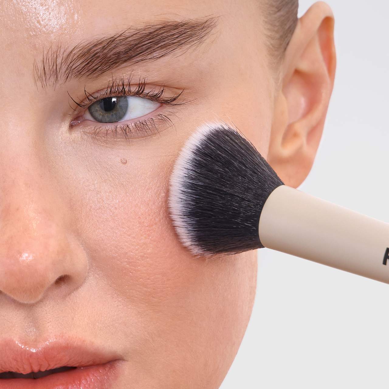 Dual Ended Complexion Brush *Pre-Order*